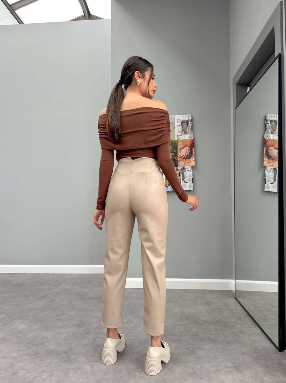 Classic Leather Mom fit Pants