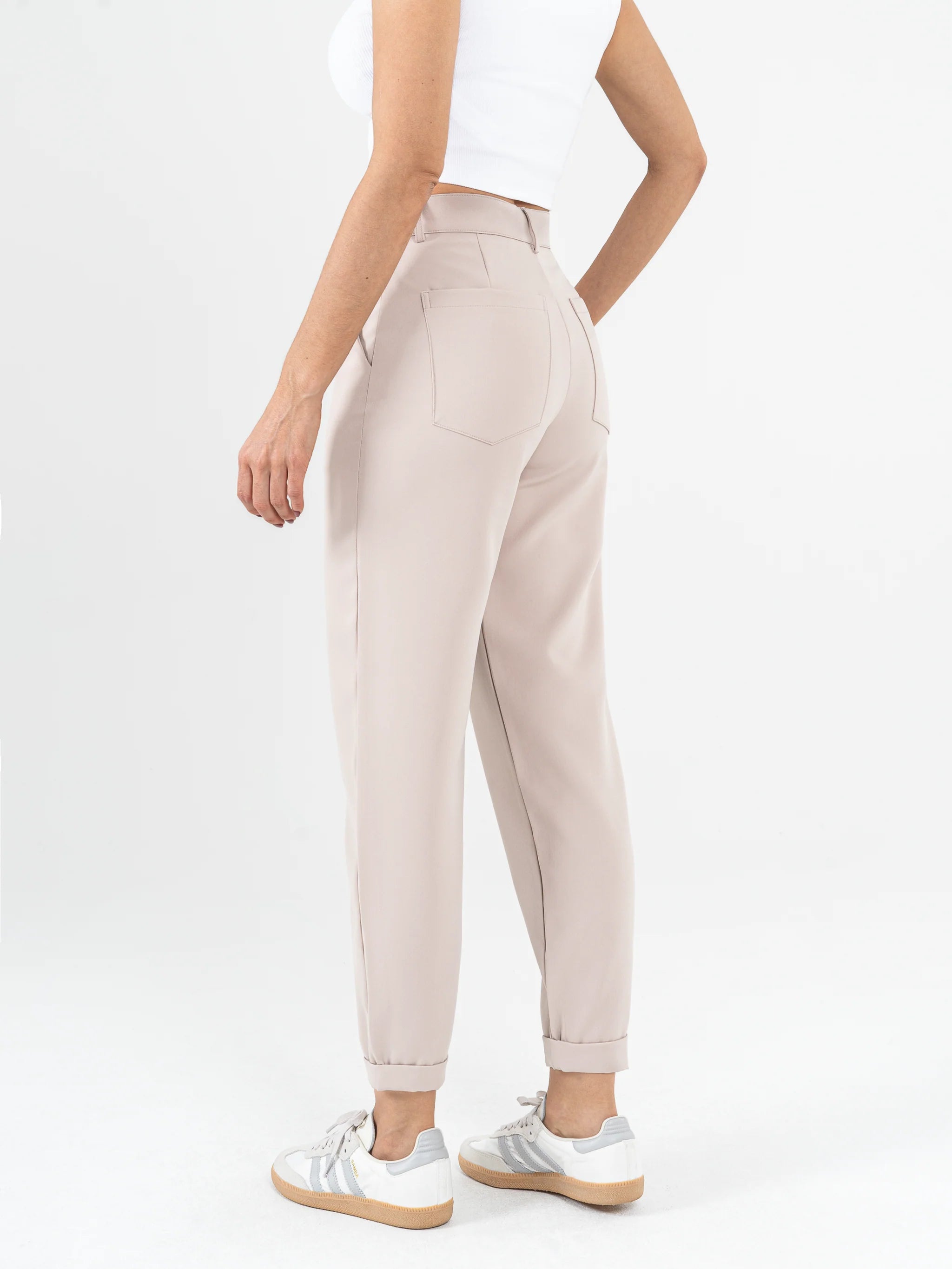 Lyna Classic MomFit Pants