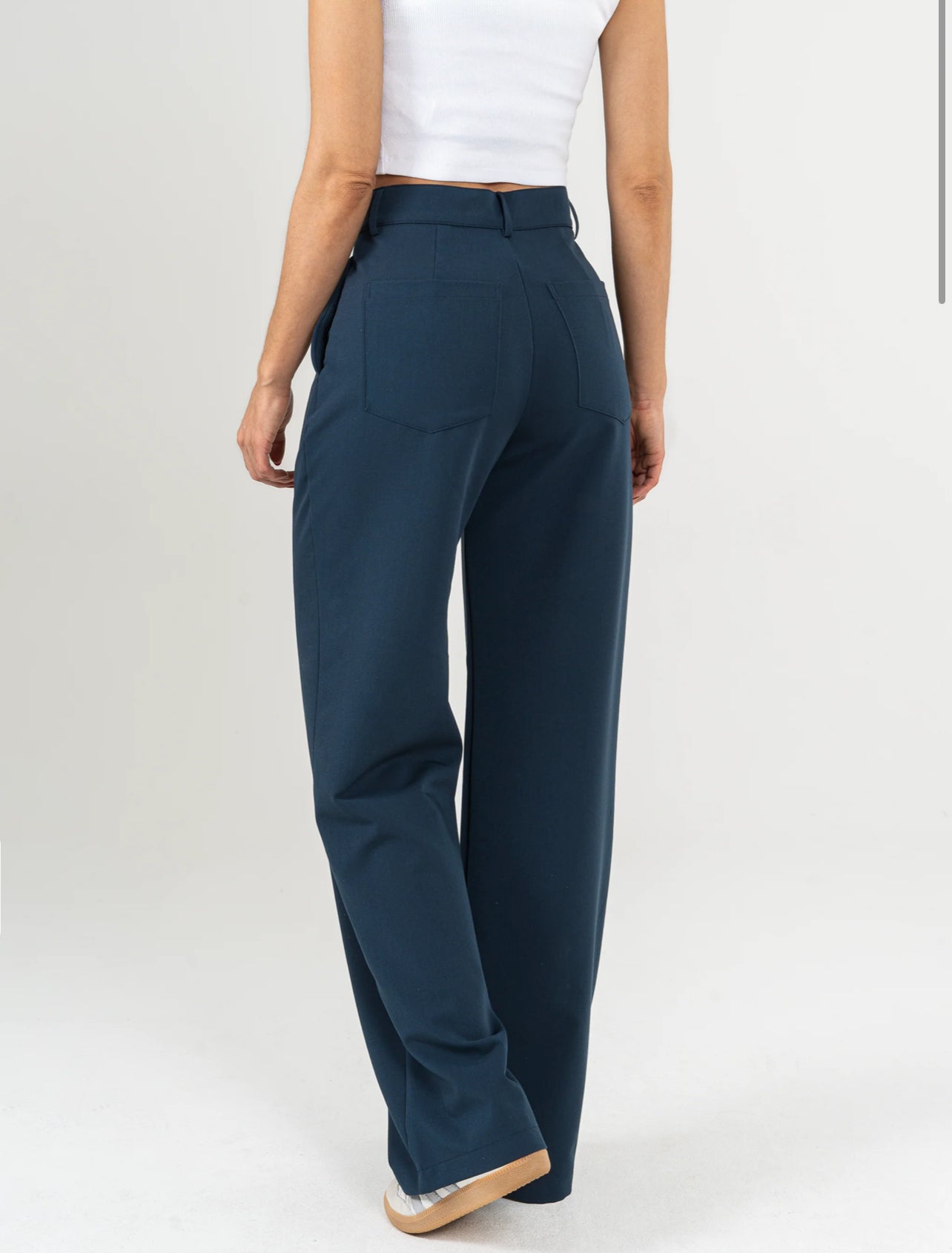 Lyna Classic Pants