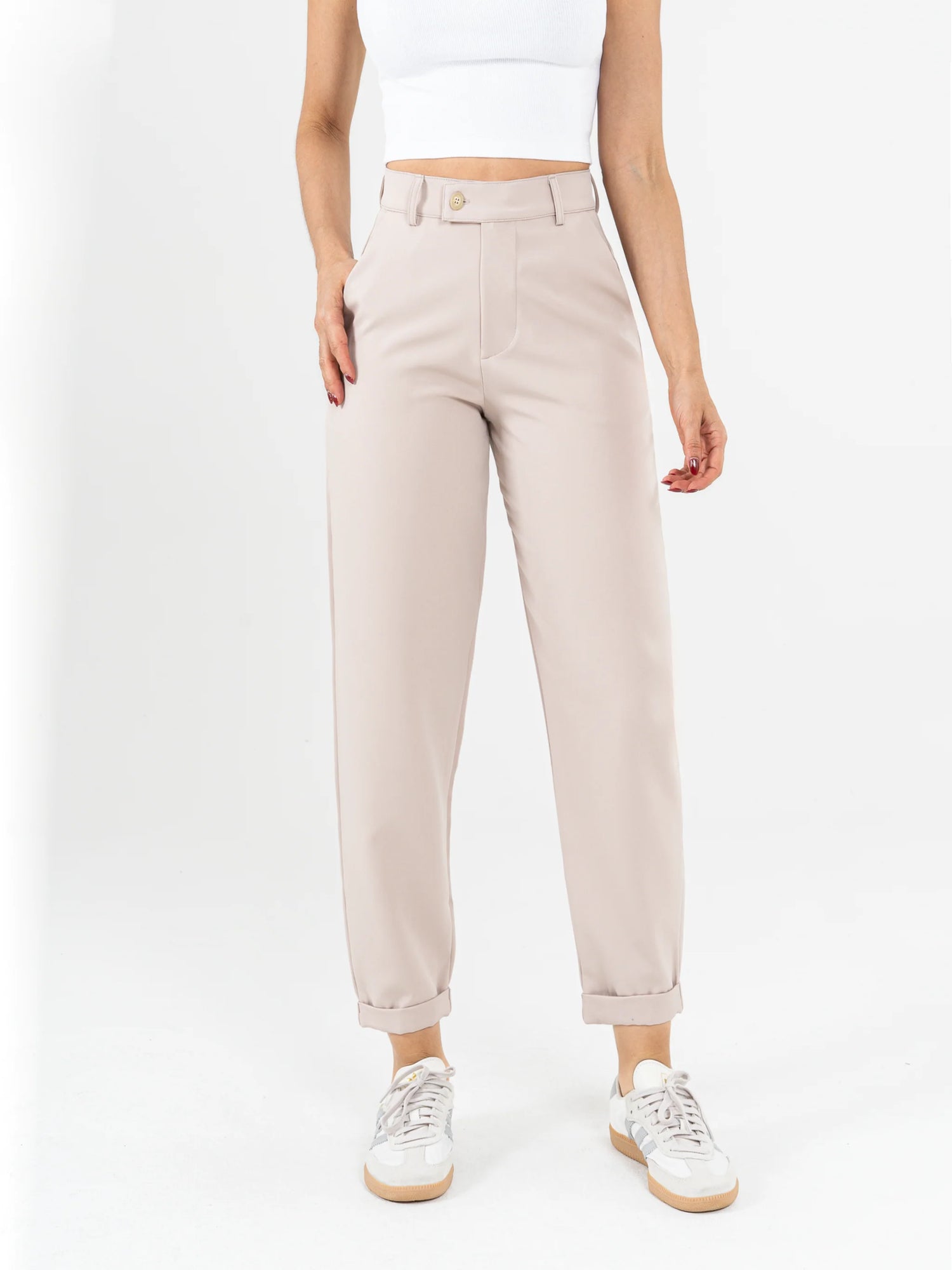 Lyna Classic MomFit Pants